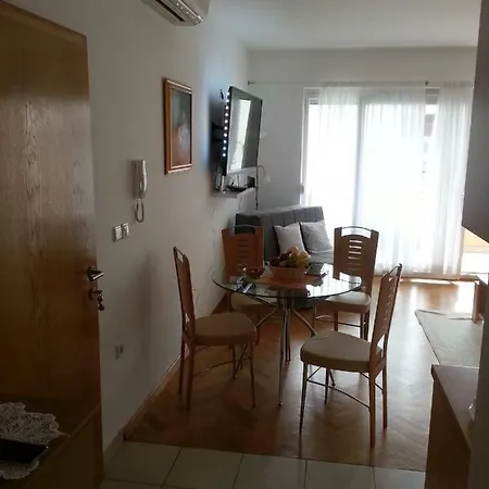 Apartman Korina *